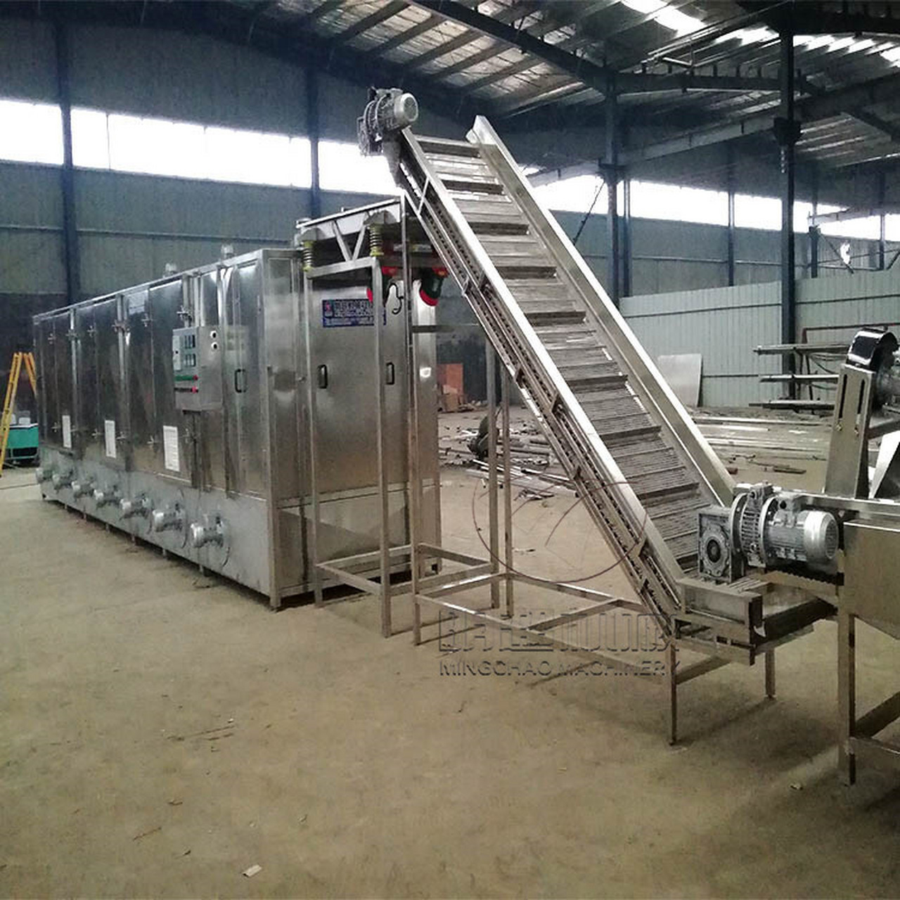 多層烘干機在果蔬菠菜烘干加工流水線中的應用